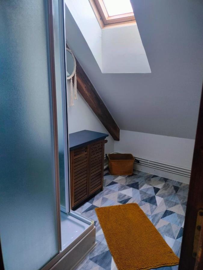 Gite Au Gre Du Vent - 12 Personnes - Calme, Nature Et Confort La Goutelle 외부 사진